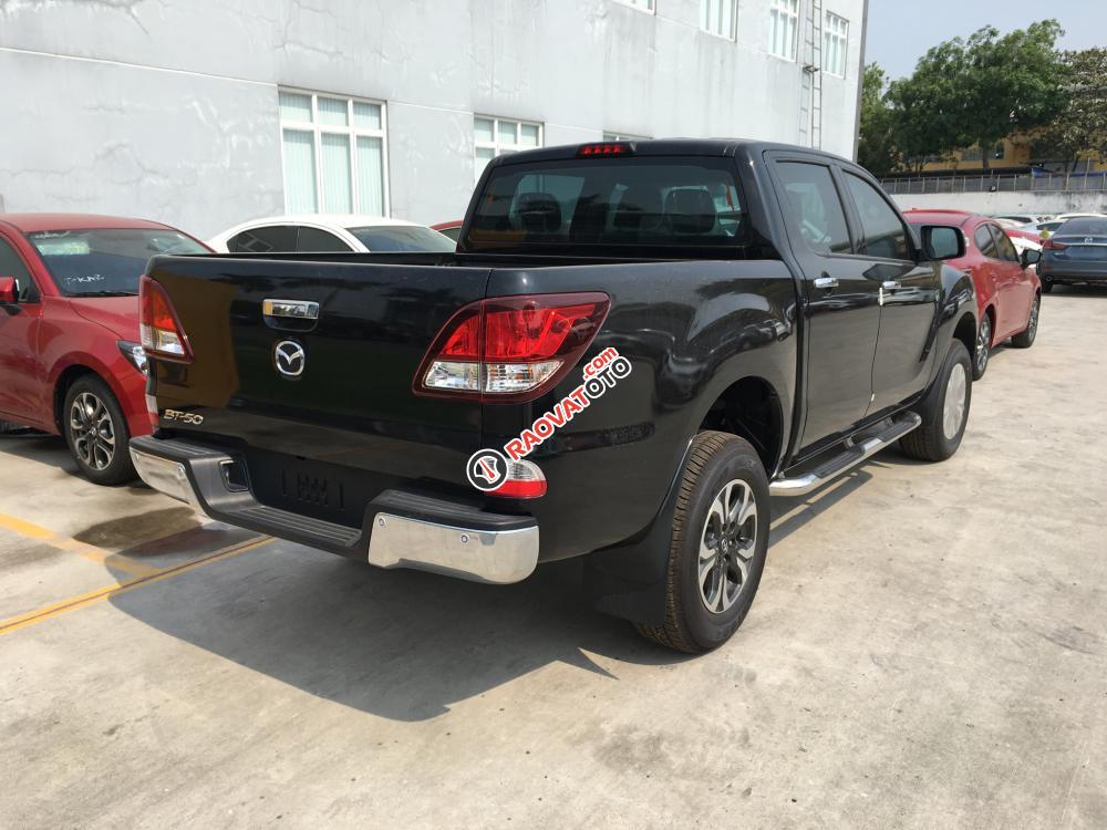 Mazda Cộng Hòa cần bán Mazda BT 50 2.2AT 2WD đời 2018, màu đen, 700tr-4