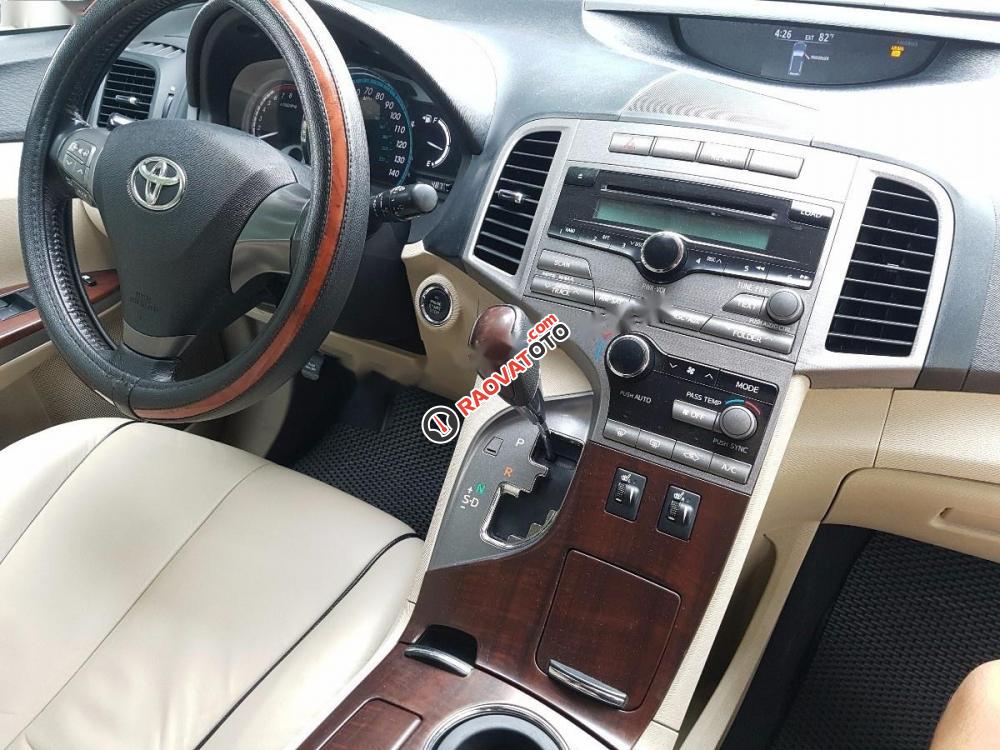 Cần bán xe Toyota Venza 2.7 đời 2009, màu nâu, nhập khẩu nguyên chiếc xe gia đình, giá tốt-5