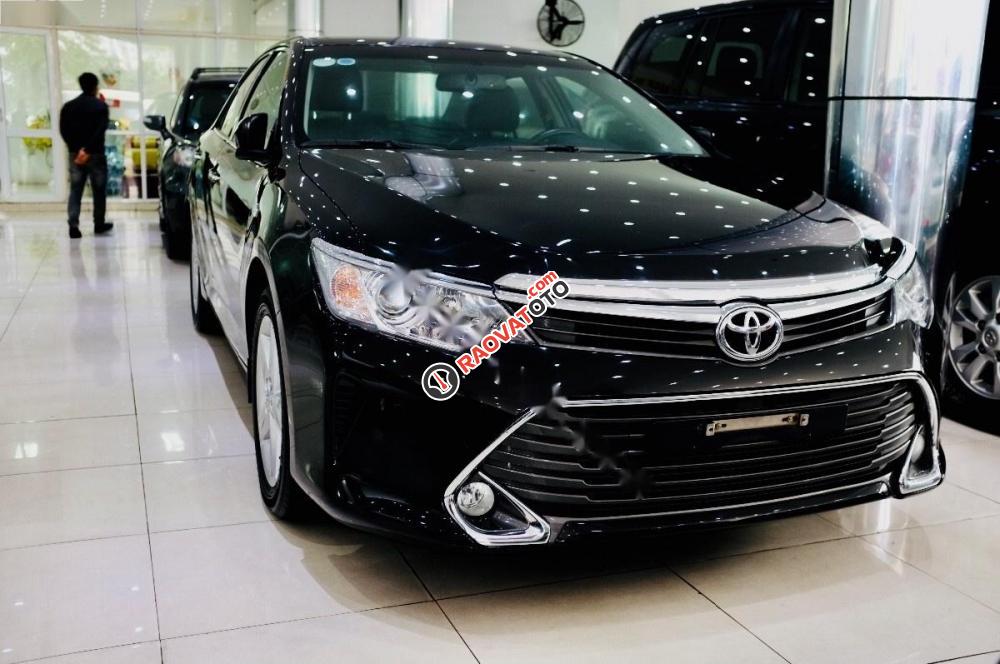 Bán Toyota Camry 2.5Q đời 2015, màu đen số tự động-1