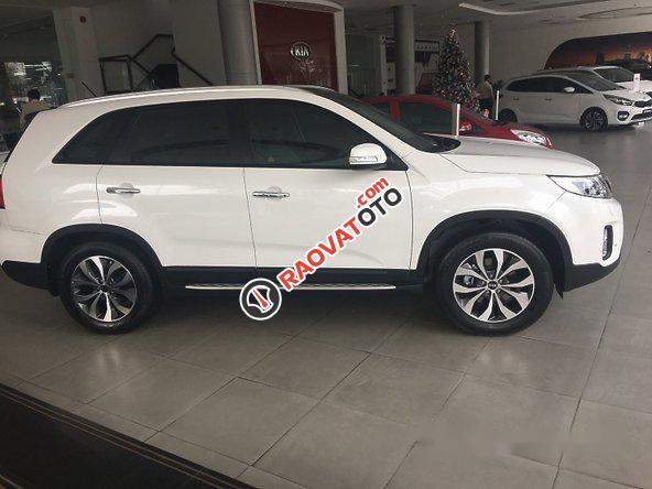 Bán Kia Sorento đời 2017, màu trắng, giá 782tr-6