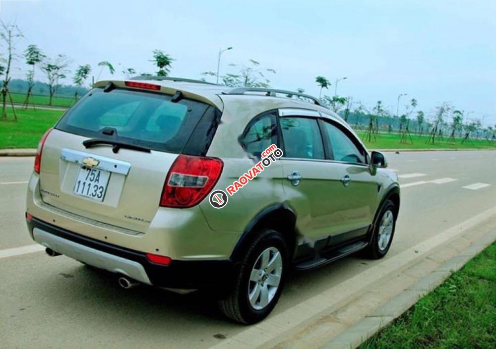 Bán xe Chevrolet Captiva LT 2.4 MT đời 2008, màu vàng  -4