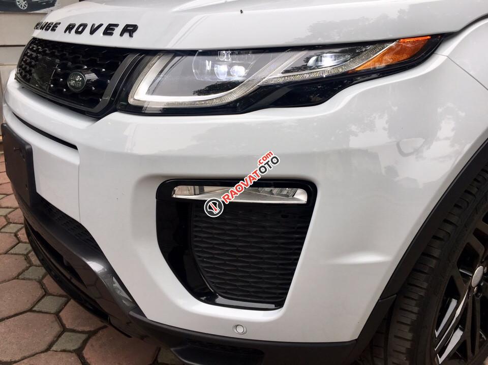 Bán xe LandRover Evoque Dynamic 2017, màu trắng nội thất da bò, nhập Mỹ. Xe full đồ, LH 093.798.2266-6