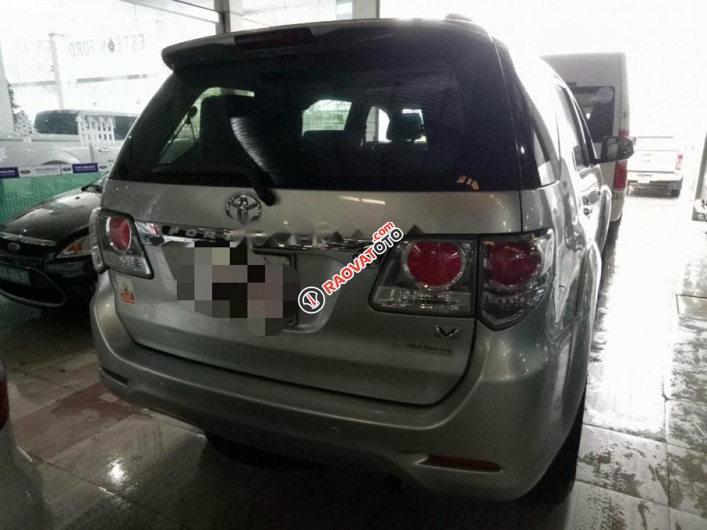 Bán xe Toyota Fortuner đời 2013, màu bạc số tự động-0