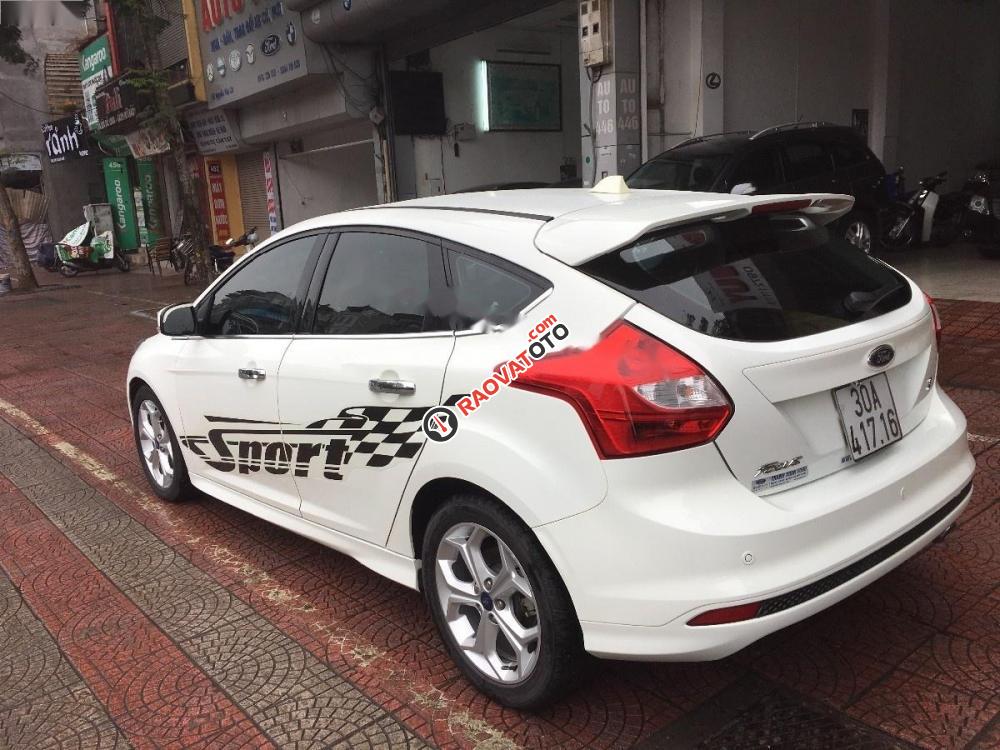 Cần bán xe Ford Focus 2.0 đời 2014, màu trắng-5