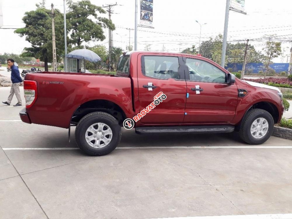 Cần bán Ford Ranger XLS 2.2L 4x2 AT đời 2017, màu đỏ, nhập khẩu nguyên chiếc-4