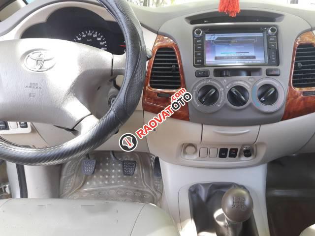 Xe Toyota Innova G 2008 màu bạc-2