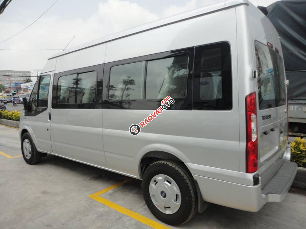 Xe Ford Transit Mid sản xuất 2017, màu bạc. Ưu đãi lên đến 40 triệu tiền mặt - Hỗ trợ trả góp 80%: 0902.608.293-15