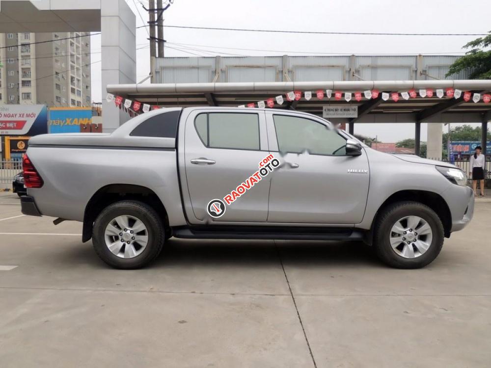 Bán Toyota Hilux 2.5E 4x2 MT đời 2015, màu bạc, nhập khẩu nguyên chiếc -3