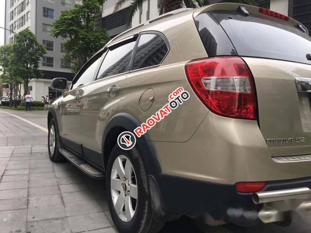 Cần bán xe Chevrolet Captiva LTZ AT đời 2010 số tự động-4