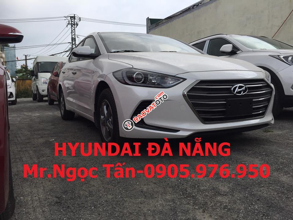 Hyundai Sông Hàn Đà Nẵng ** 0905.976.950**. Cần bán xe Hyundai Elantra sản xuất 2018, màu trắng, nhập khẩu, giá tốt-0