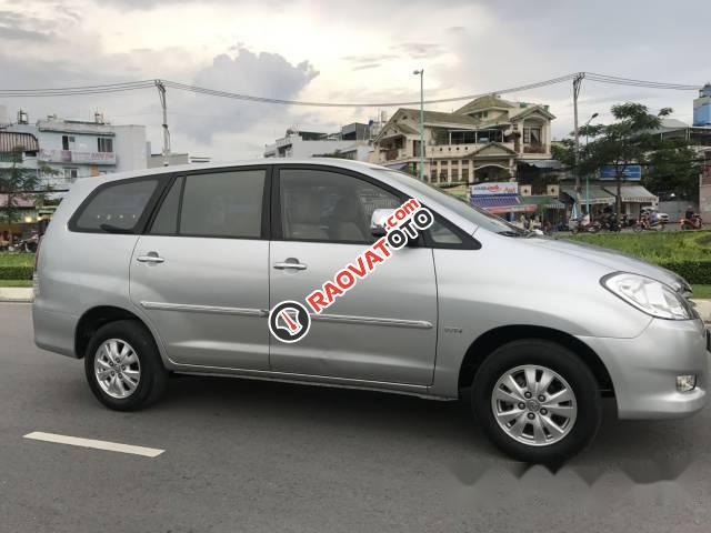 Bán Toyota Innova G 2.0 đời 2009 số sàn, 438tr-2