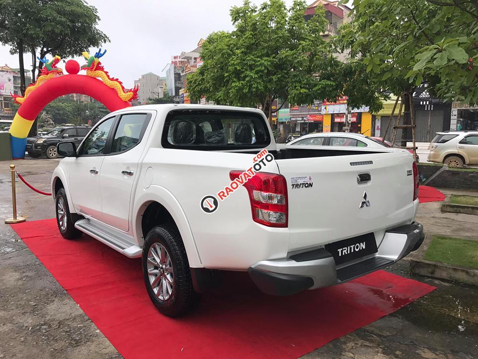 Bán ô tô Mitsubishi Triton 4*2 AT MIVEC đời 2017, màu trắng, nhập khẩu, giá chỉ 660 triệu-2