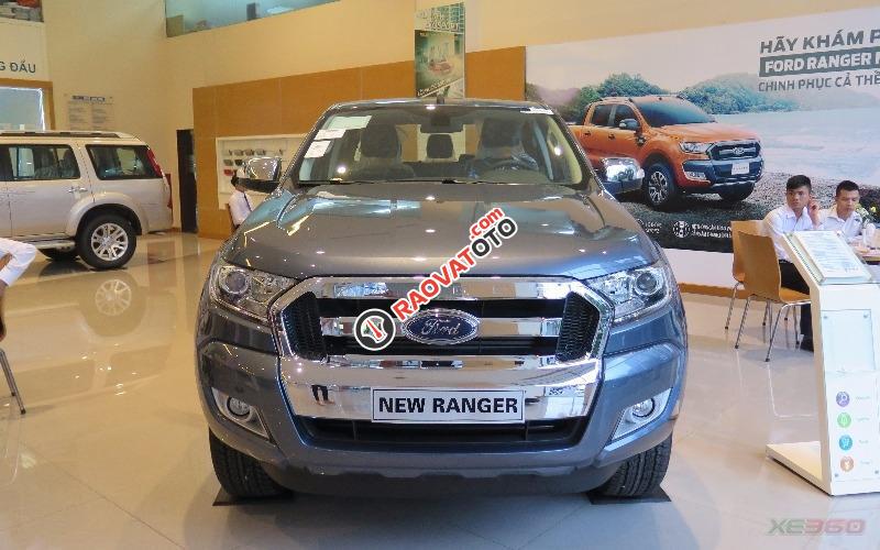 Bán xe Ford Ranger XLT 2.2L MT đời 2017, xe nhập có đủ màu, giao xe ngay, hỗ trợ trả góp: 0961917516-7