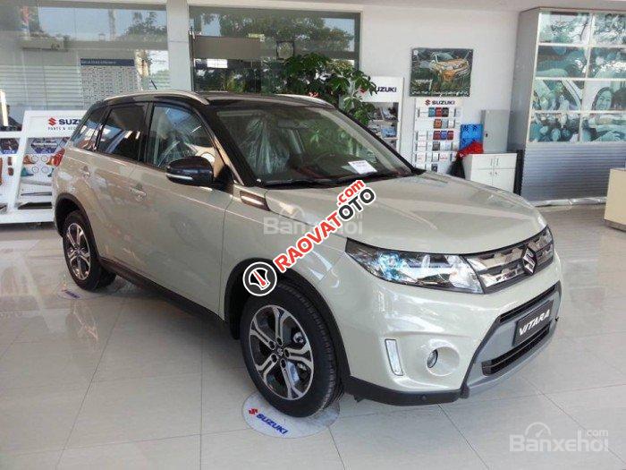 Bán xe Suzuki Vitara 2017 màu trắng ngà, xe nhập, giao ngay. LH: 0985.547.829-0