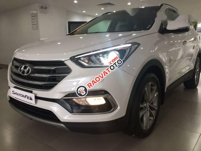 Bán Hyundai Santa Fe sản xuất 2017, màu trắng-0