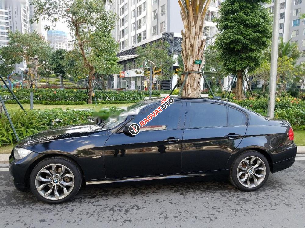 Bán xe BMW 3 Series 320i sản xuất 2010, màu đen, nhập khẩu nguyên chiếc-1