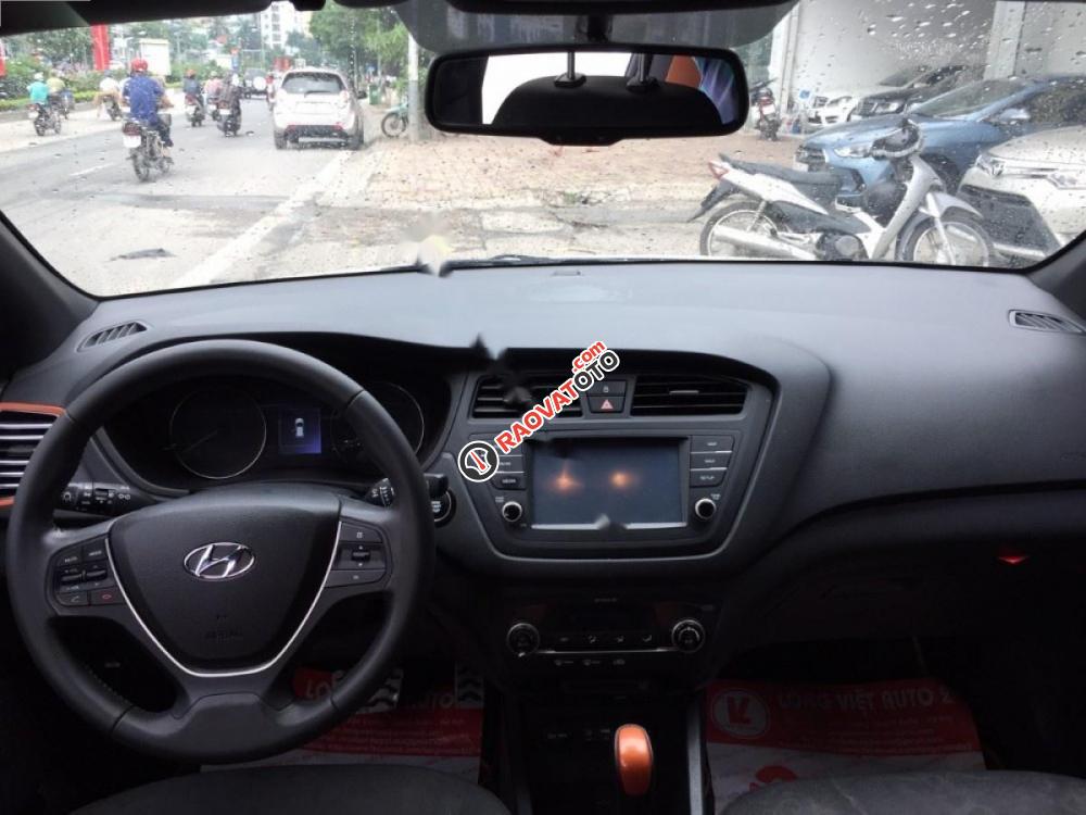 Bán ô tô Hyundai i20 Active 1.4 AT 2016, màu trắng, xe nhập, giá tốt-4