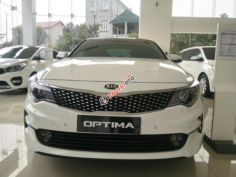 Bán xe Kia Optima GAT sản xuất 2018, màu trắng, hỗ trợ trả góp, LH 0989.240.241-0