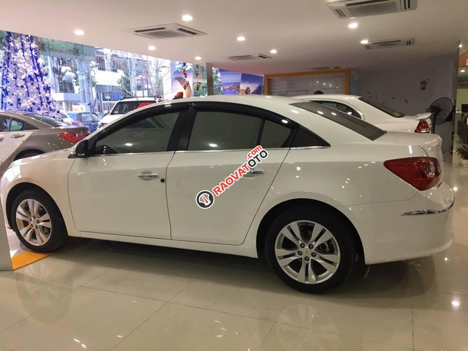 Cruze 2017 hỗ trợ trả góp lên đến 95%, nhiều ưu đãi, hồ sơ đơn giản, giá tốt-5