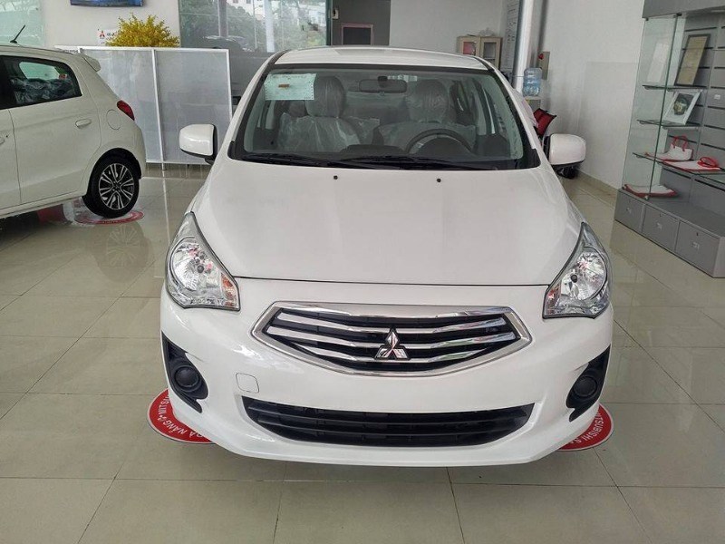 Bán xe Mitsubishi Attrage đời 2017, màu trắng, nhập khẩu giá cạnh tranh-1