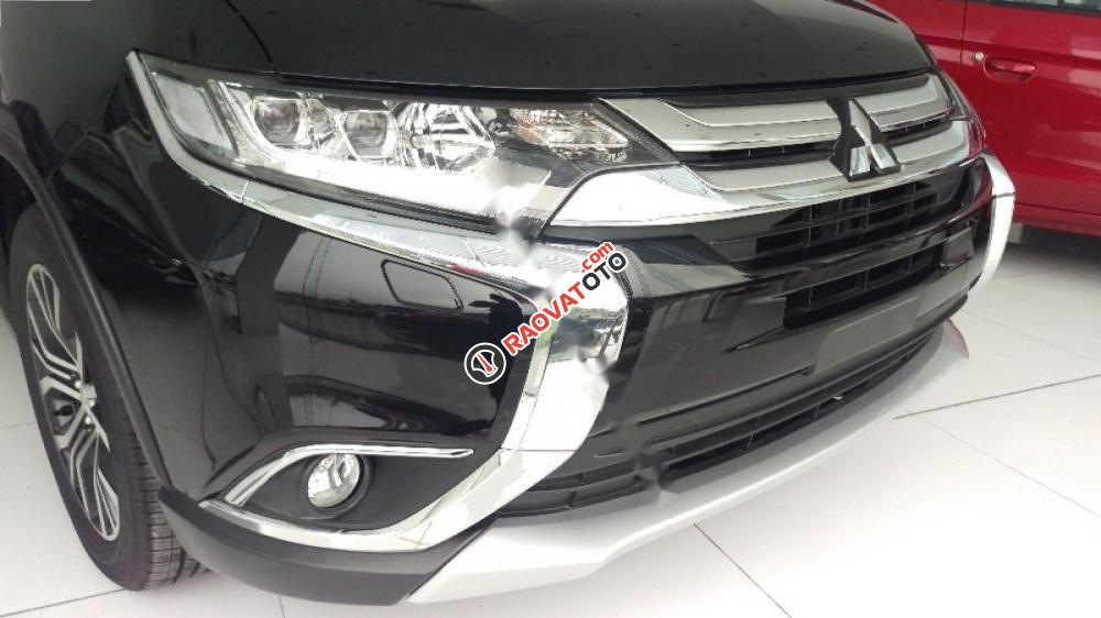 Bán xe Mitsubishi Outlander 2.4 CVT đời 2017, màu đen, xe nhập-2