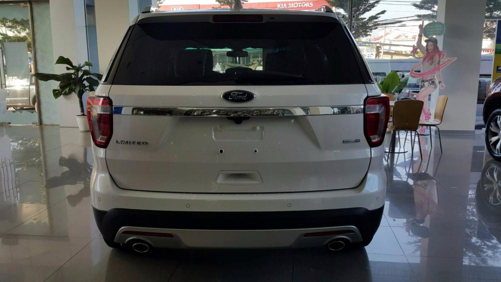 Cần bán Ford Explorer đời 2017, màu đỏ, nhập khẩu nguyên chiếc-12