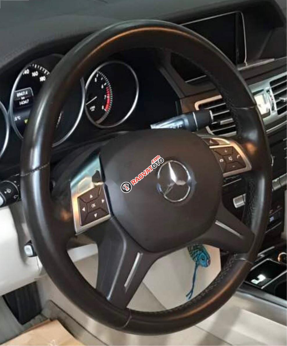 Bán Mercedes E class đời 2015, màu nâu còn mới-4