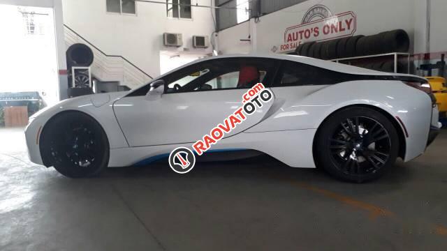 Chính chủ bán xe BMW i8 2014, màu trắng, nhập khẩu nguyên chiếc-1