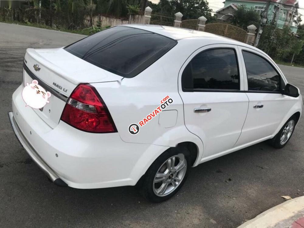 Bán xe Chevrolet Aveo LT 1.5 MT đời 2015, màu trắng số sàn-3