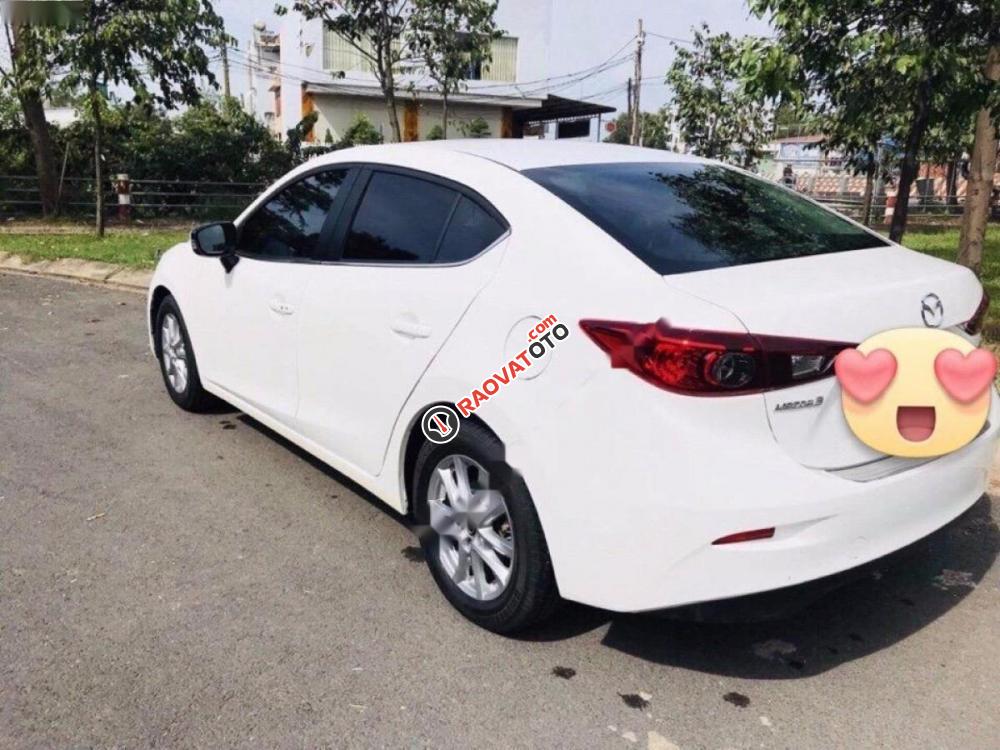 Bán Mazda 3 1.5L năm 2017, màu trắng chính chủ-4