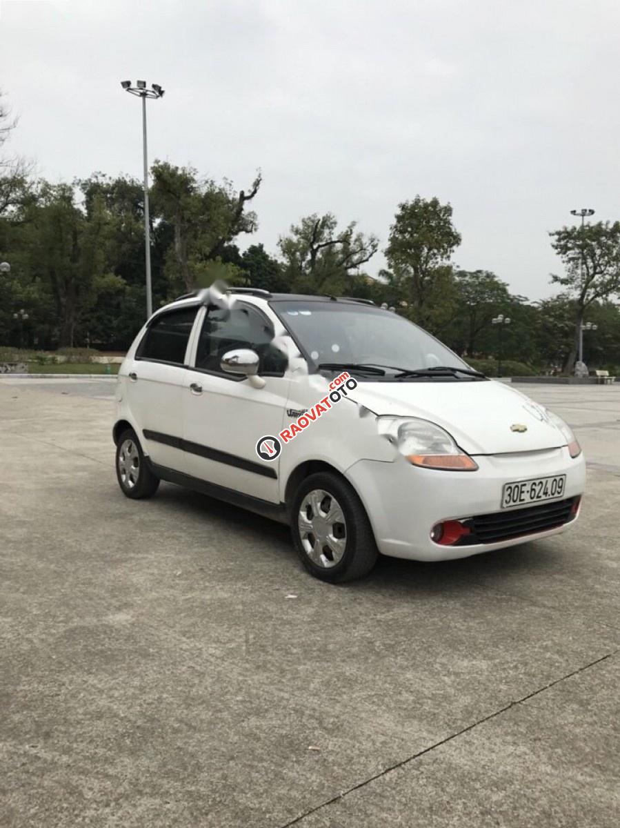 Bán Chevrolet Spark sản xuất 2009, màu trắng chính chủ-0