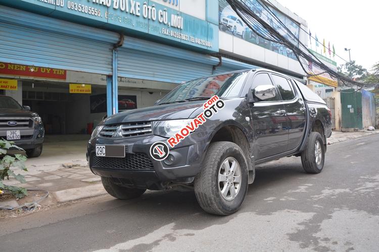 Bán Mitsubishi Triton GLX đời 2013, màu xám, xe nhập chính chủ giá cạnh tranh-2