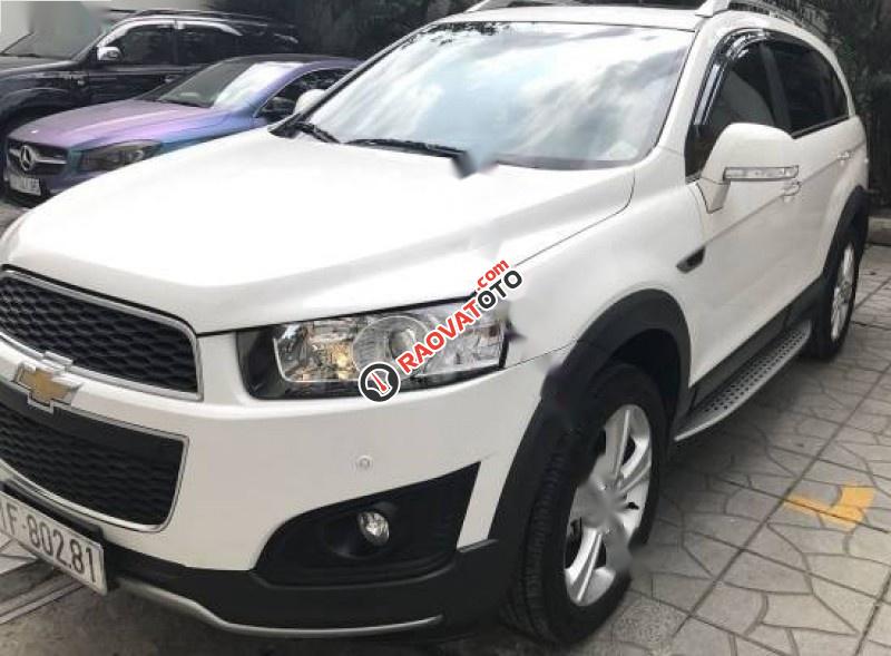 Cần bán lại xe Chevrolet Captiva đời 2016, màu trắng ít sử dụng-3