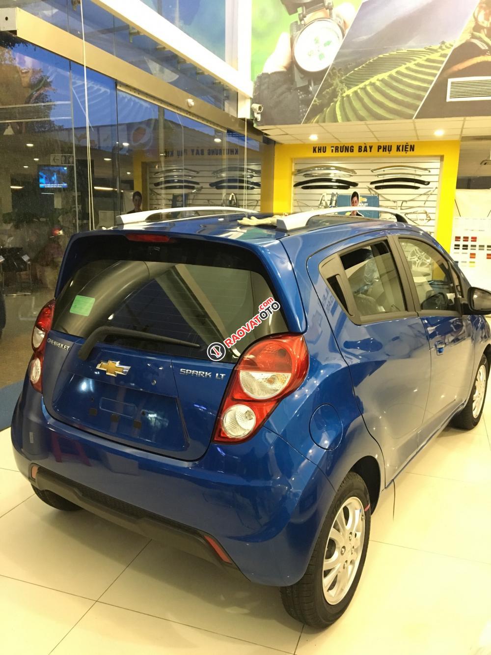 Chevrolet Spark LT 1.2 2017, giá cạnh tranh, ưu đãi tốt, LH ngay 0901.75.75.97-Mr. Hoài để nhận báo giá tốt nhất-6