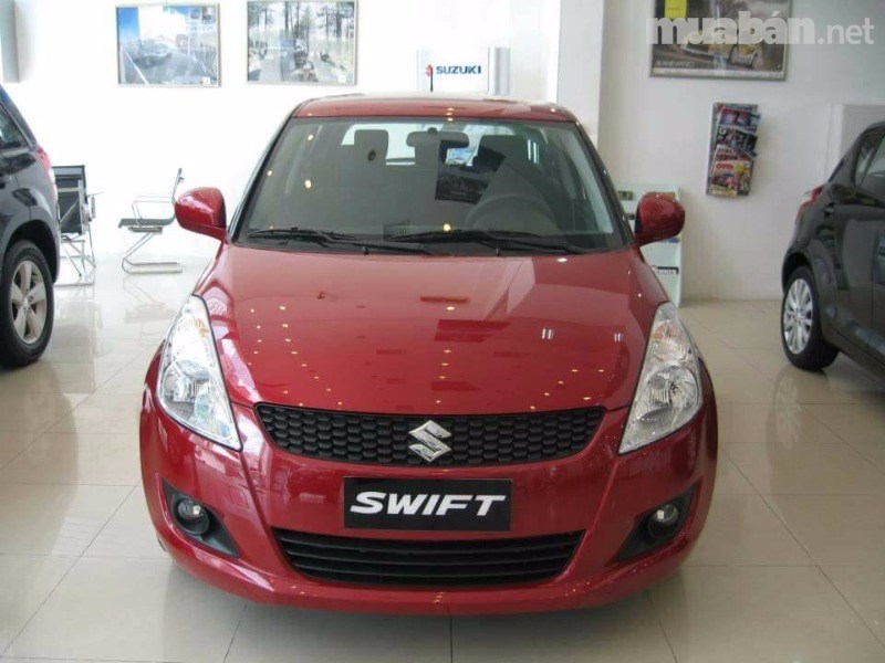 Cần bán xe Suzuki Swift đời 2017, màu đỏ, xe nhập, 569tr-0