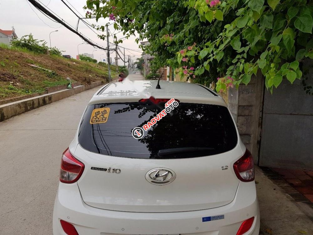 Bán xe Hyundai Grand i10 1.2 MT đời 2016, màu trắng, nhập khẩu nguyên chiếc chính chủ-1