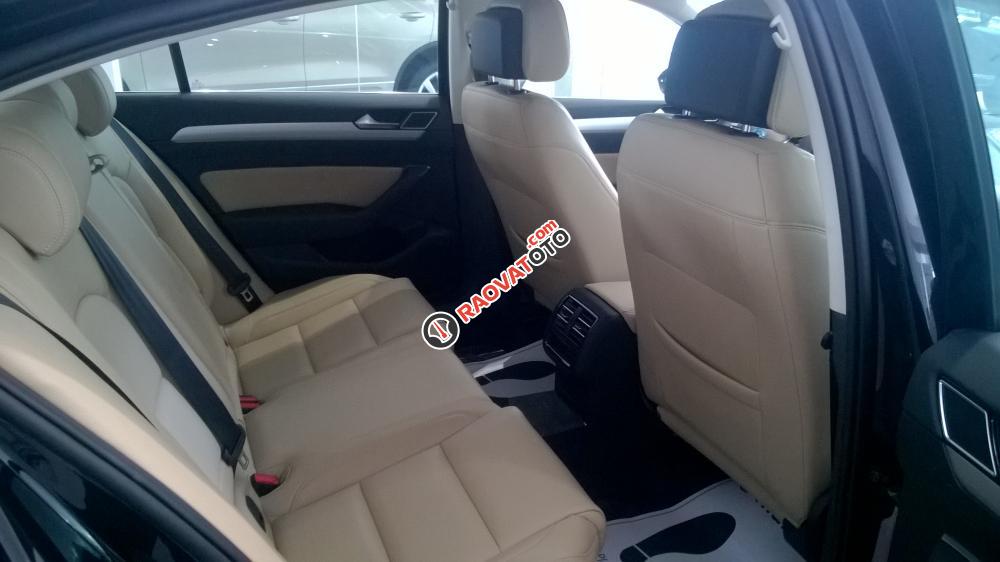 Volkswagen-Passat 1.8 TSI, siêu an toàn- cực tiện nghi-máy nhỏ- công suất lớn- cuốn hút- lịch lãm-9