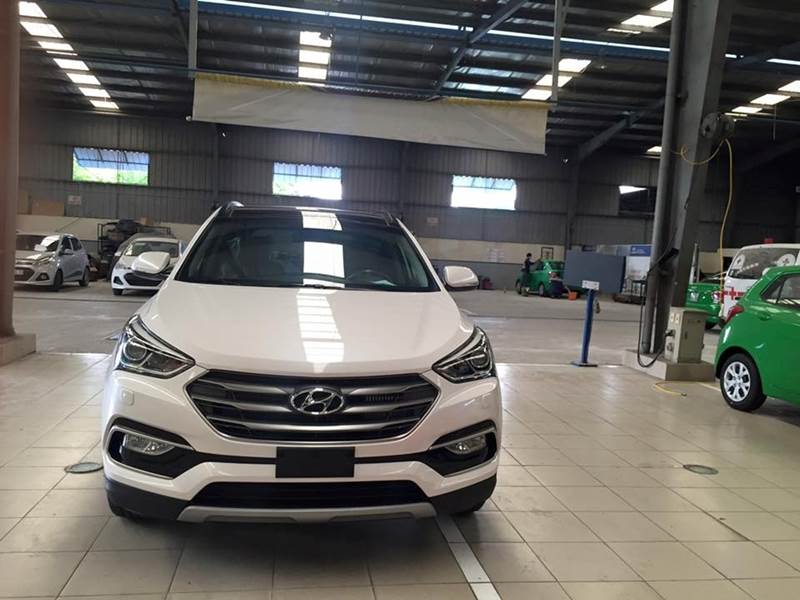 Bán xe Hyundai Santa Fe đời 2017, màu trắng, nhập khẩu nguyên chiếc-11