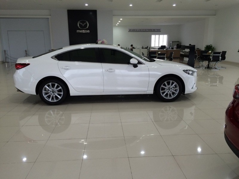 Cần bán Mazda 6 2016, màu trắng, 859tr-4