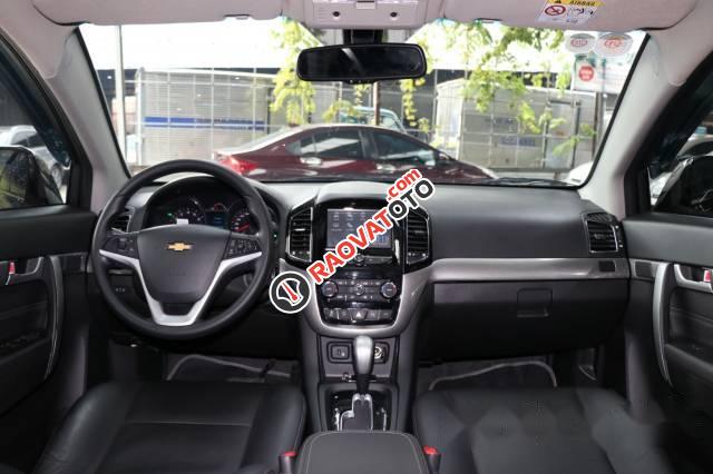 Bán Chevrolet Captiva REVV LTZ 2.4AT sản xuất 2016, màu đen-5