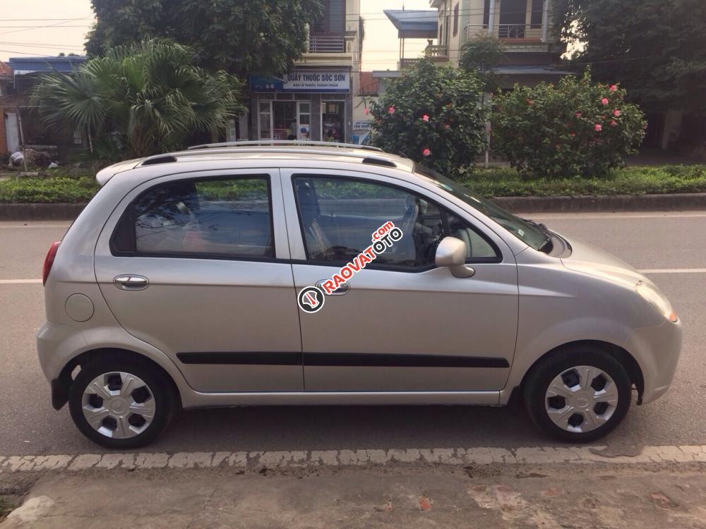 Bán xe Chevrolet Spark đời 2011, màu bạc-0