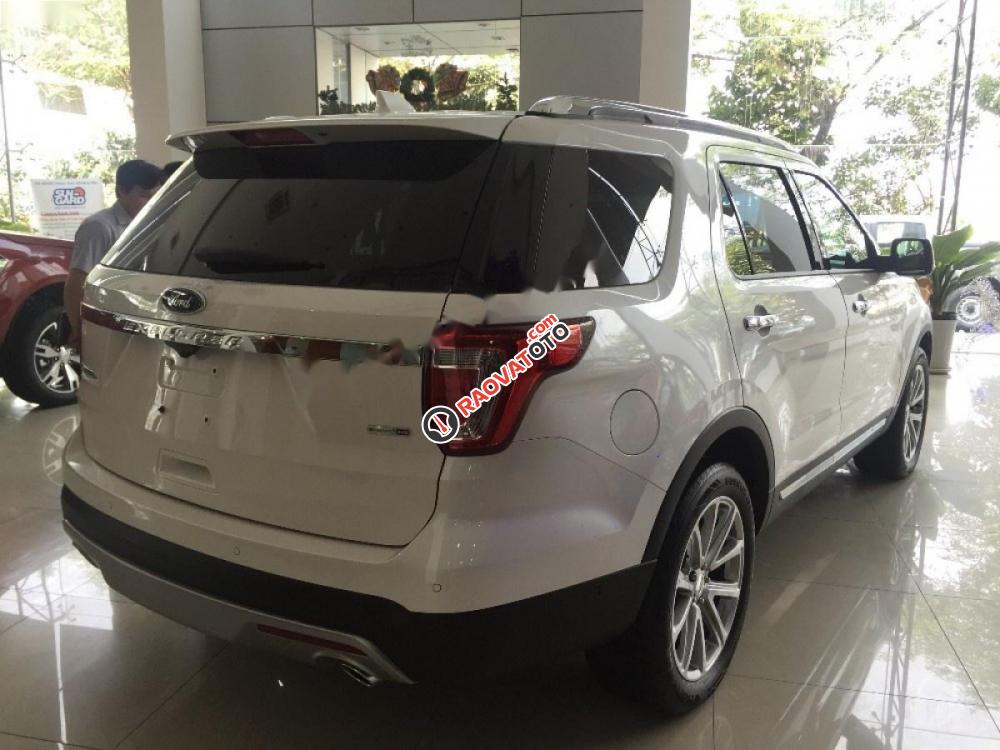 Bán xe Ford Explorer đời 2017, màu trắng, nhập khẩu nguyên chiếc-2