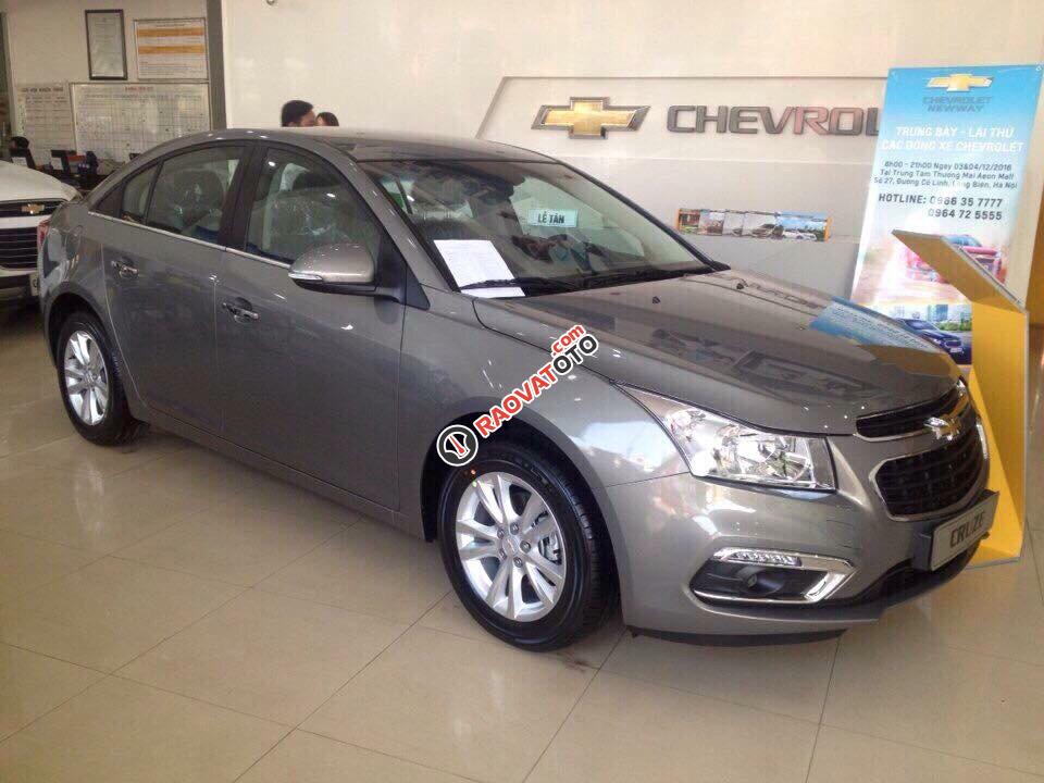 Bán ô tô Chevrolet Cruze LT đời 2017, màu xám-1