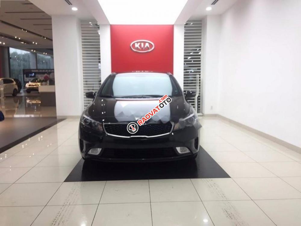 Cần bán xe Kia Cerato 1.6 MT đời 2017, màu đen, 534tr-6