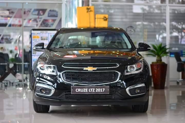 Bán ô tô Chevrolet Cruze đời 2017, màu đen, nhập khẩu  -2