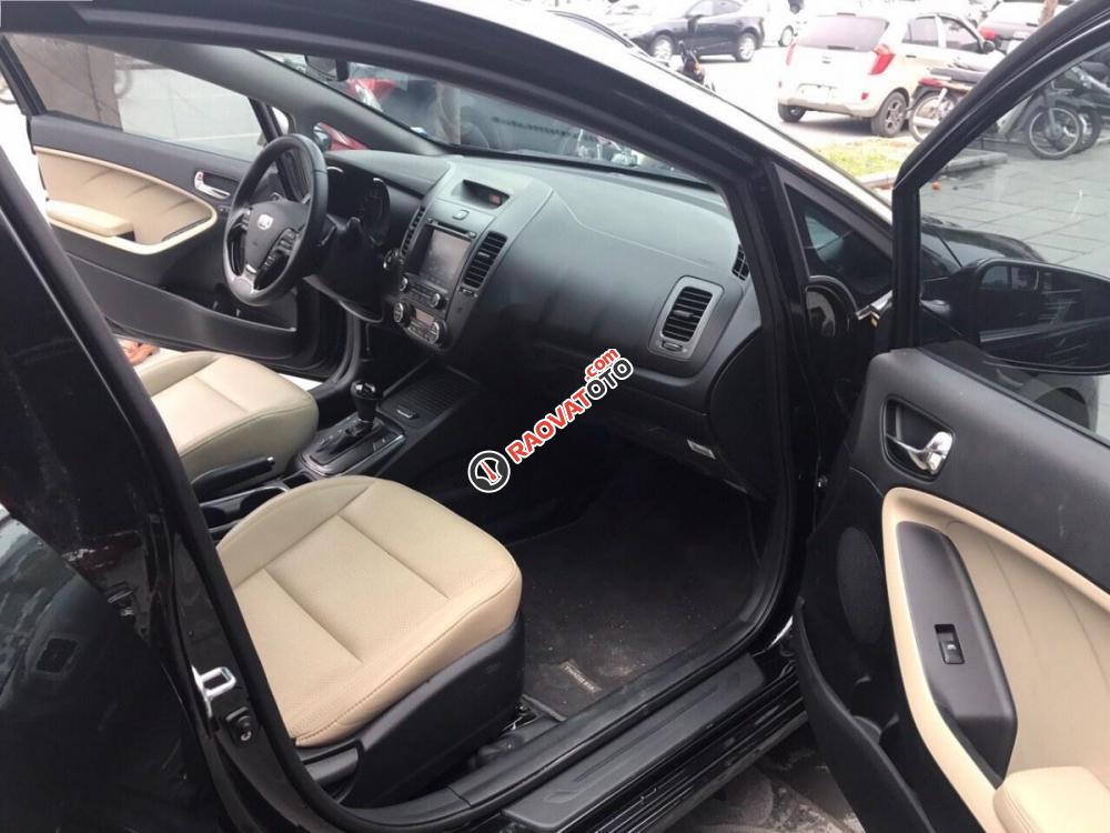 Bán xe Kia Cerato 1.6 AT đời 2016, màu đen còn mới-0