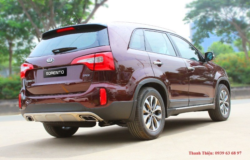 Bán xe Kia Sorento đời 2017, màu đỏ, nhập khẩu nguyên chiếc-3