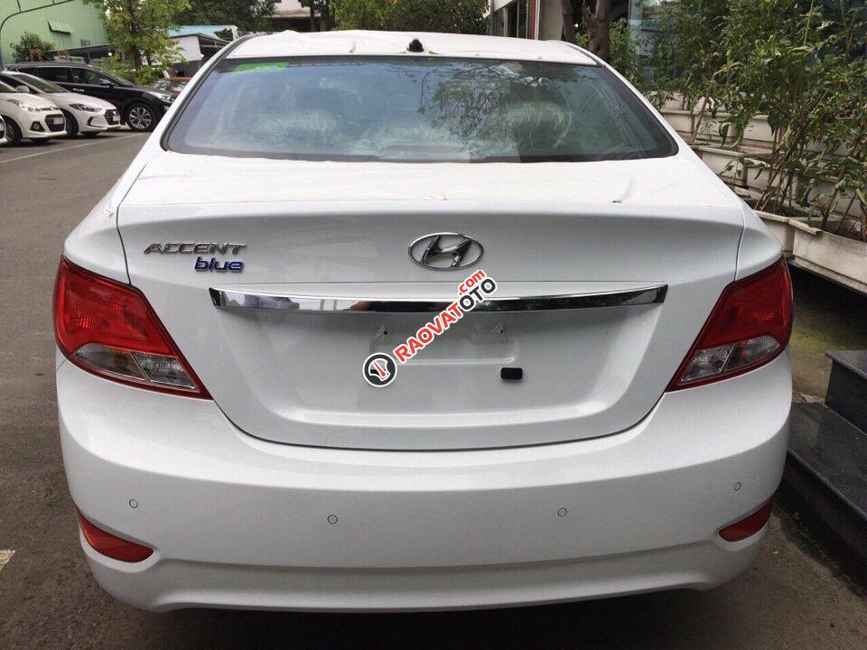 Cần bán Hyundai Accent đời 2017, màu trắng, nhập khẩu nguyên chiếc-2