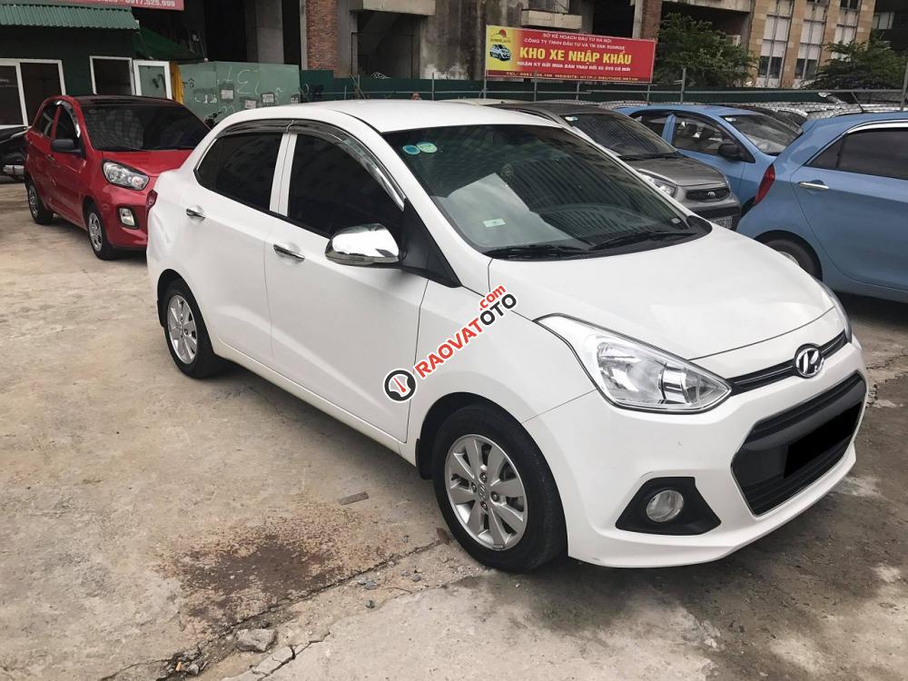 Cần bán em Hyundai Grand i10 1.2MT 2016 Sedan, bản đủ màu trắng cực đẹp-0