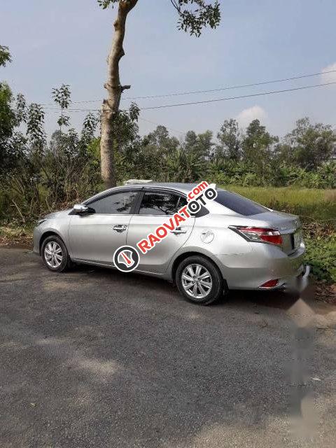 Bán Toyota Vios G đời 2017, màu bạc số tự động-0